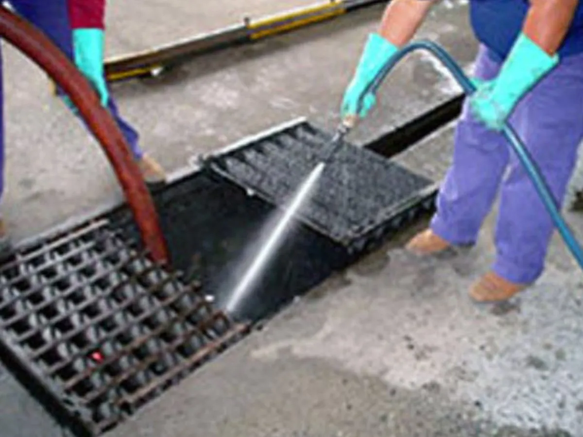 Limpeza de caixa de gordura · FR Renovar